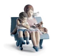 Фото Статуэтка Окруженная любовью Lladro  01006446