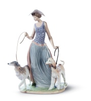 Фото Статуэтка Элегантный променад Lladro  01005802										