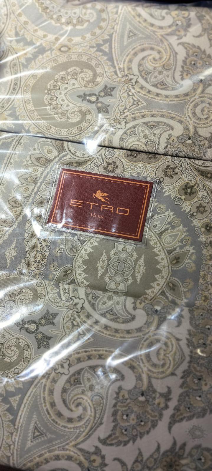 Фото Комплект постельного белья ETRO ZAHIR UKDD0002 99KA512 X0820